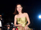 [BZ포토] 한예리, 청룡영화상 물들인 금빛 드레스