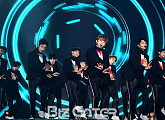 [BZ포토] 세븐틴, 한치의 오차도 없는 칼군무