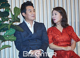 [BZ포토] 이창훈 차화연, 심각한 대화중?