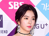 [BZ포토] 레드벨벳 아이린, 품어주고 싶은 가녀린 어깨