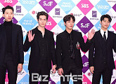 [BZ포토] 씨엔블루, '가요대전'에 완전체 출격