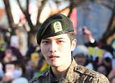 JYJ 김재중 "군 생활동안 트와이스 블랙핑크 노래로 기상했다"
