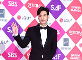 [BZ포토] 이민호, 비현실적인 다리 길이