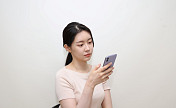 스마트폰 사용·실내중심 생활로 MZ 세대 눈 건강 위험 ‘빨간불’ 