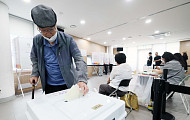 새 지자체장 임기 시작, “통합돌봄 공약 이행해야”