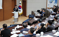 “AI탓에 해고” 좌절 않고 AI 활용 재취업한 중장년