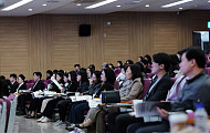 “AI가 이끄는 노년 아닌, 노인이 주도하는 삶 돼야”
