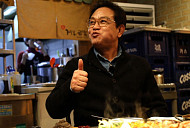 '김영철의 동네 한 바퀴' 마장동 축산물 시장, 한우 눈꽃 등심ㆍ정형사 부자 육사시미ㆍ돼지껍데기 묵ㆍ곱창구이를 만나다