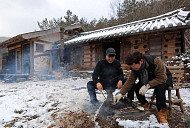 EBS '한국기행' 배우 송영탁의 동백숲 작은 집