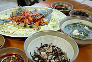 '신계숙의 맛터사이클 다이어리' 미조항 멸치쌈밥&멸치회ㆍ가천 다랑이논 도다리쑥국&도다리 튀김 남해에서 맛본 봄