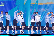 '나눔음악회' EPEX(이펙스), 비주얼X퍼포먼스 '업그레이드'…글로벌 팬 '열광'