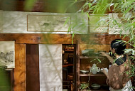 '건축탐구 집' 도예가 신경균 씨의 부산 기장 콘크리트 속 한옥 집ㆍ이서재 씨의 서촌 ‘우주’