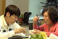 '미운우리새끼(미우새)' 최진혁, 엄마 놀라게 한 前 여자친구 양다리 썰…20년 된 어머니 가계부에 '깜놀'