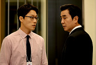 '김부장 이야기' 류승룡 VS 이신기, 치열한 신경전