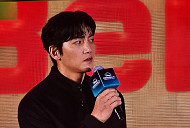 지창욱, '메리 베리 러브' 출연…日 미오 이마다와 호흡