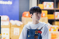 이찬원, '오늘은 왠지' MV 비하인드컷 공개