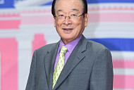 하정우 영화 '윗집 사람들', 故 이순재 추모 묵념