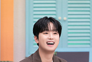 이찬원, '놀토' 비하인드 컷 공개…웃음 재소환