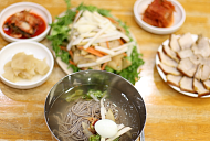 '동네한바퀴' 동두천 평양냉면· 커피오마카세 카페 여행