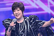 김연자, 'KBS 연예대상' 빛냈다…이찬원 "역시 남다른 흥"