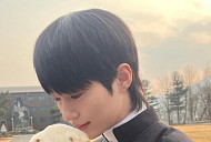 변우석, 완벽한 사제핏…성스러운 비주얼