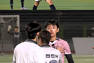 '뭉쳐야 찬다' 시즌4, 이신기 vs 이지훈