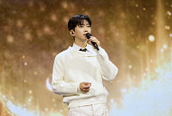 임영웅 "내 삶의 나침반 영웅시대"