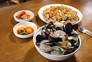 '동네한바퀴' 양주 도토리칼국수·이화주 양조장 찾는다