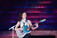 '아이유 콘서트 더 위닝' 월드컵 경기장 공연 실황