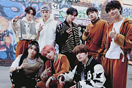 스트레이 키즈, '특' 뮤비 유튜브 3억 뷰 돌파