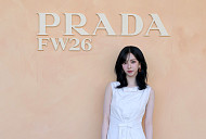 에스파 카리나, 프라다 앰버서더의 독보적 아우라