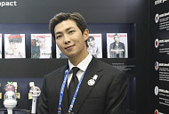 방탄소년단 RM, 리허설 중 발목 부상…광화문 공연 무대 오른다