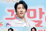 에녹, 의성 산수유 축제 개막식 장식…압도적 가창력 과시