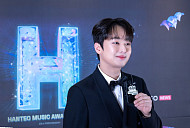 이찬원 '한터뮤직어워즈' 비하인드, 무대부터 진행까지