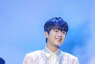 이찬원, 대전 콘서트 비하인드 공개…찬란한 비주얼