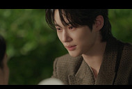 [종합] '21세기 대군부인' 변우석, 아이유에 기습 키스 "가만히"