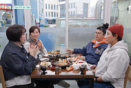 '남겨서 뭐하게' 영덕 대게·한우불고기 홀릭 "인생의 맛"