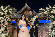 변우석, 추위에도 미소…'21세기 대군부인' 비하인드 공개