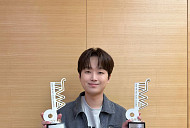 이찬원, '2026 TMA' 2관왕 달성 "찬스에 영광을"