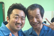 '38 사기동대' 마동석X정인기, 죄수복 크로스 "수고하셨어요"