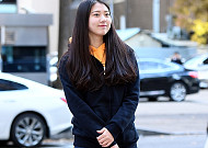 [BZ포토] 정찬비, '수줍어서 어쩔 줄 몰라'