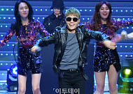 [포토] 김범수 '신이 난다'