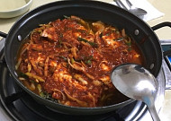 '2TV 저녁 생생정보' 우리 동네 숨은 맛집, 시래기 두부조림 맛집 '두향'·두루치기 김치찌개 맛집 '통돼지 두루치기&김치찌개 전문점'…위치는?