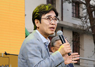 유시민 모친상…노무현 전 대통령 10주기 추도식 불참 "저를 위로하러 오실 필요는 없다"