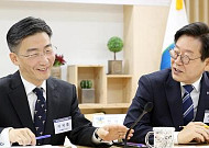 이국종 교수 "중증외상환자 치료체계 도입 힘쓰는 이재명 지사에게 선처를"