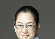이대서울병원 윤하나 교수팀, 국내 최초 '다빈치 SP로봇' 인공방광수술 성공