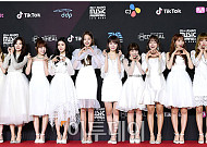 아이즈원 팬 갤러리 측 "안준영PD 순위 조작, 팀의 정당성 사라져…고별 무대하길"