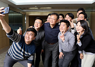 KT&G 백복인 사장 "밀레니얼 세대와 소통으로 기업 문화 바꿔요"