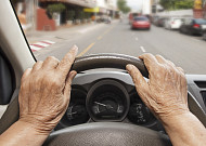 운전<b>면허</b> <b>반납</b>한 노년층 '교통비 지원' 확대된다