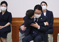 [이투데이 출근길] 청와대, 박지원 관련 문건 주장 일축·'임대차 3법' 상임위원회 모두 통과 外 (정치)